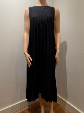 VINCE Navy Pleated Sleeveless Midi Dress